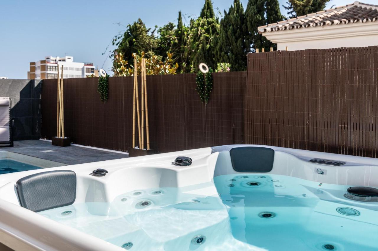 The Jungle Villa - 4Bdr Private Pool/Jacuzzi/Bbq Benalmádena Εξωτερικό φωτογραφία